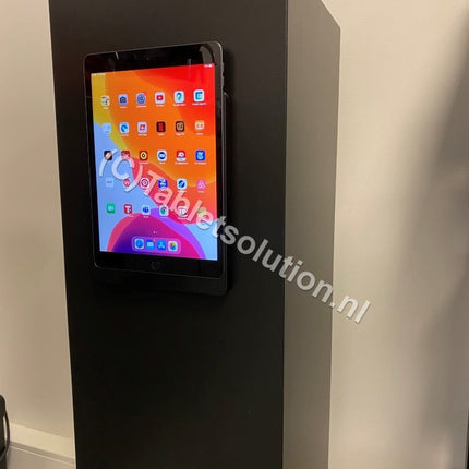 Displine Dame Wall Home Slide-in wandhouder iPad Air / Pro 11", zwart