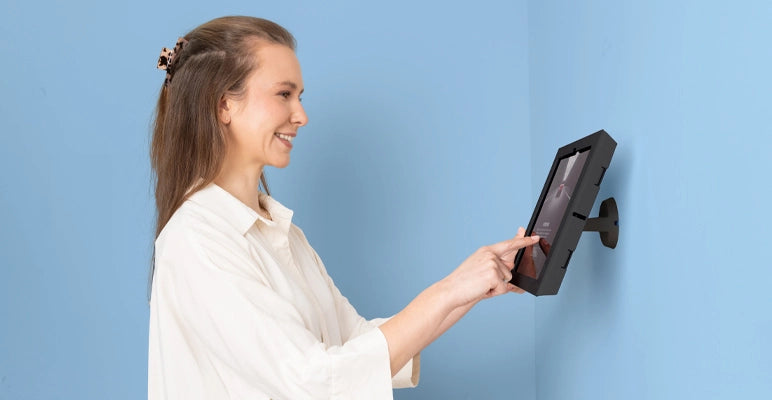 Maclocks Bow iPad-muurbeugel met kantelfunctie