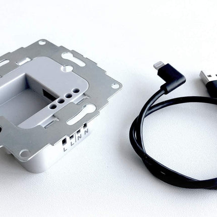 Smart Things sCharge 12W inbouw inbouw voedingsadapter 230V met lightning connector  S24L